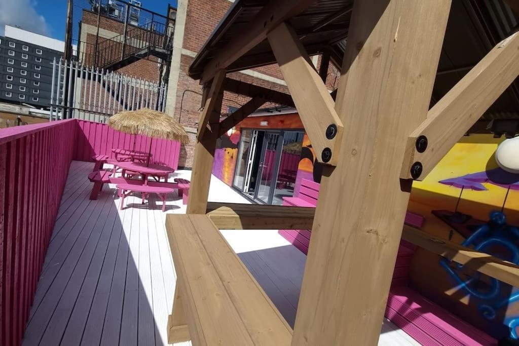 Penthouse Apartment, Sleeps 21 With Terrace Liverpool Exteriör bild