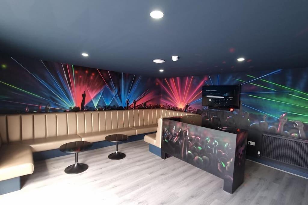 Penthouse Apartment, Sleeps 21 With Terrace Liverpool Exteriör bild